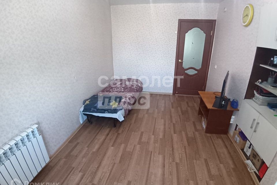 Продаётся 4-комнатная квартира, 81.9 м²