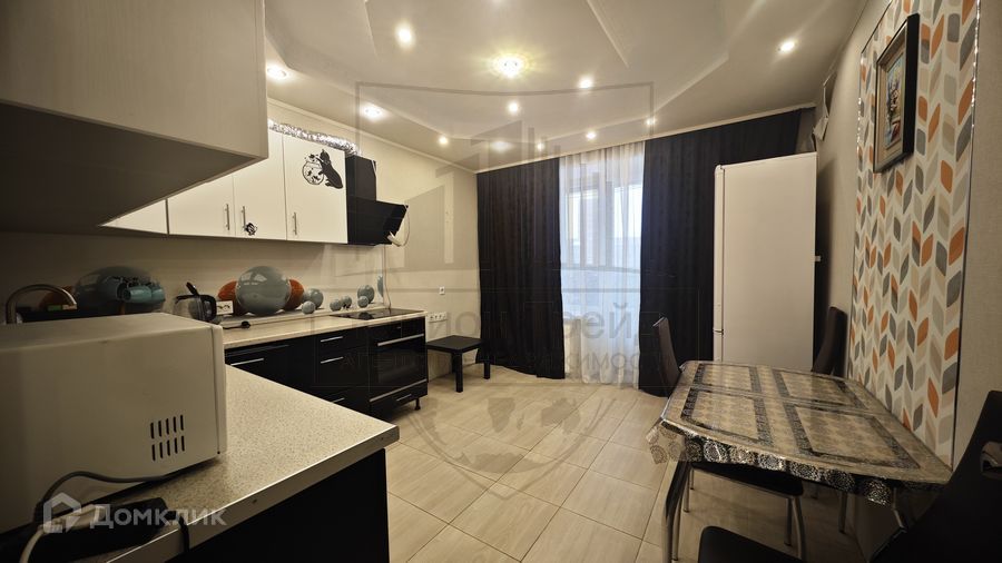 Сдаётся 2-комнатная квартира, 61.6 м²
