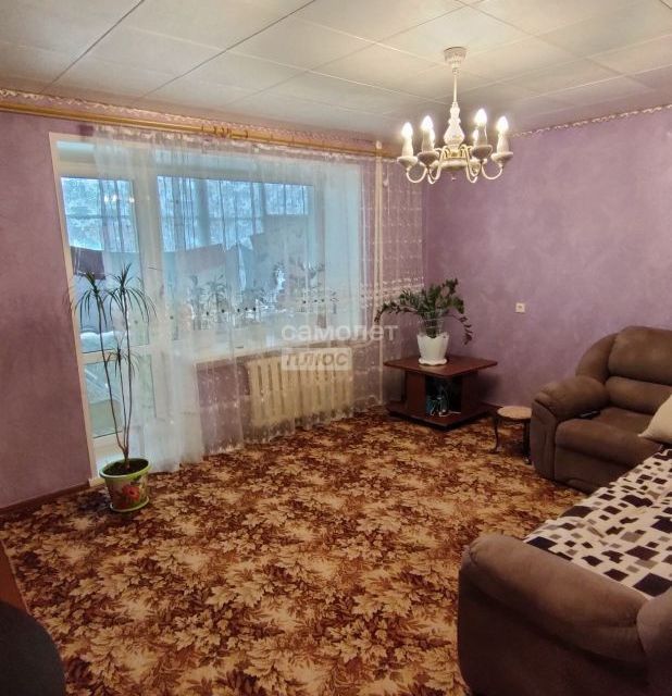 Продаётся 4-комнатная квартира, 73.2 м²