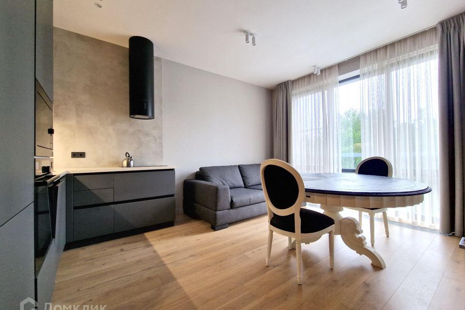Сдаётся 1-комнатная квартира, 53 м²