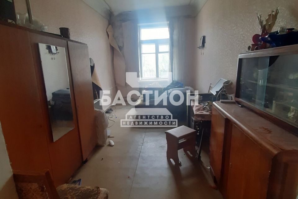 Продаётся 4-комнатная квартира, 102.7 м²