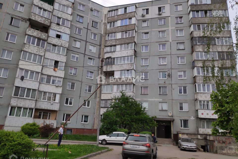 Продаётся 4-комнатная квартира, 82.4 м²