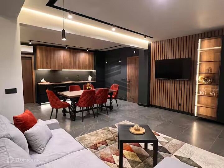 Сдаётся 3-комнатная квартира, 97 м²