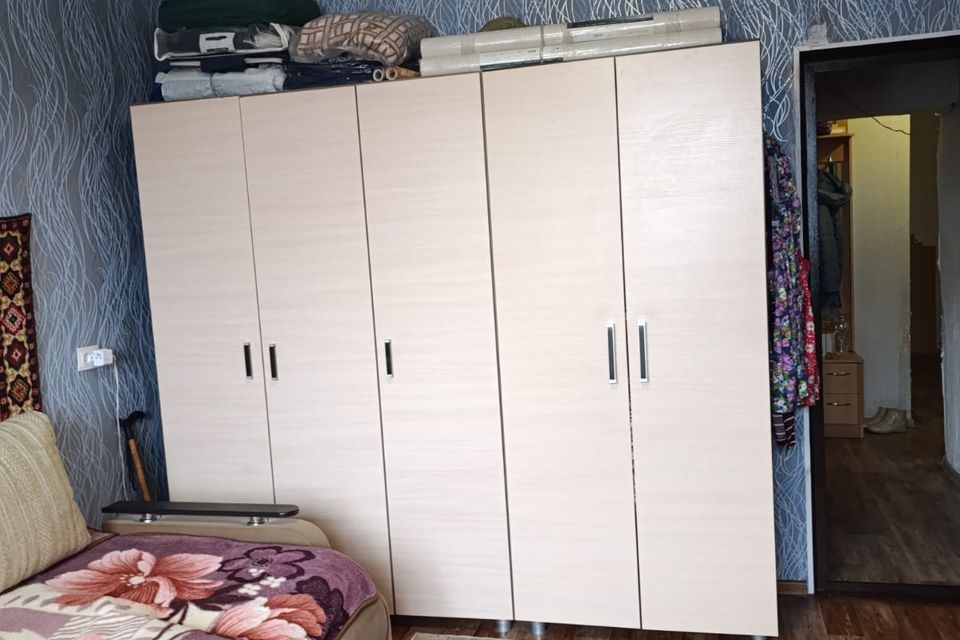 Продаётся комната в 3-комн. квартире, 15 м²