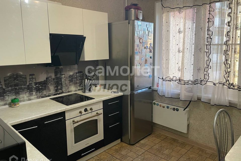 Продаётся 2-комнатная квартира, 56.3 м²