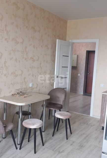 Продаётся 1-комнатная квартира, 48.5 м²