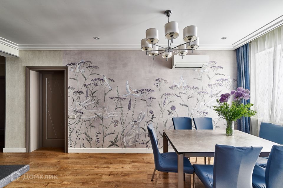 Продаётся 4-комнатная квартира, 118 м²