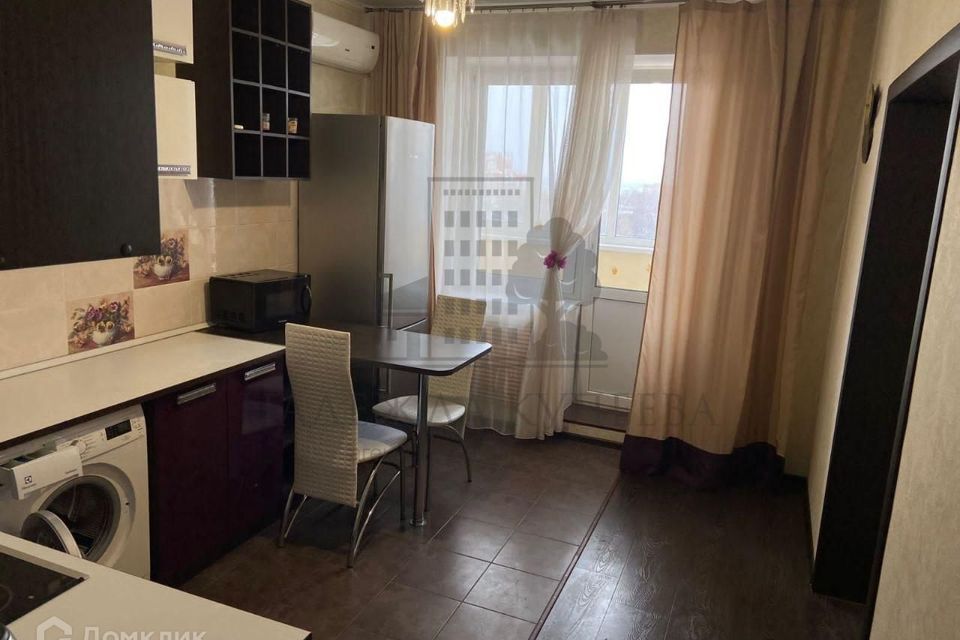 Сдаётся 1-комнатная квартира, 50 м²
