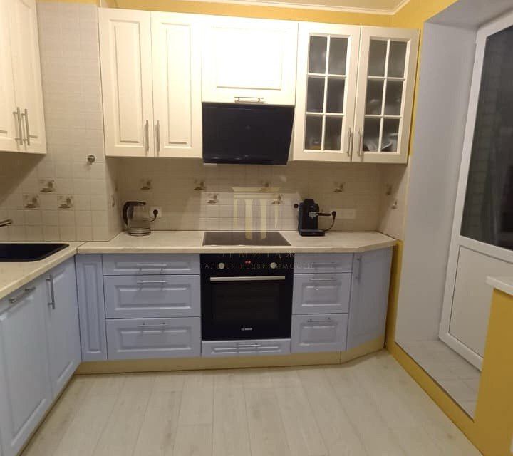 Продаётся 3-комнатная квартира, 63.5 м²