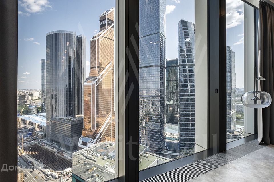 Продаётся 1-комнатная квартира, 51.2 м²