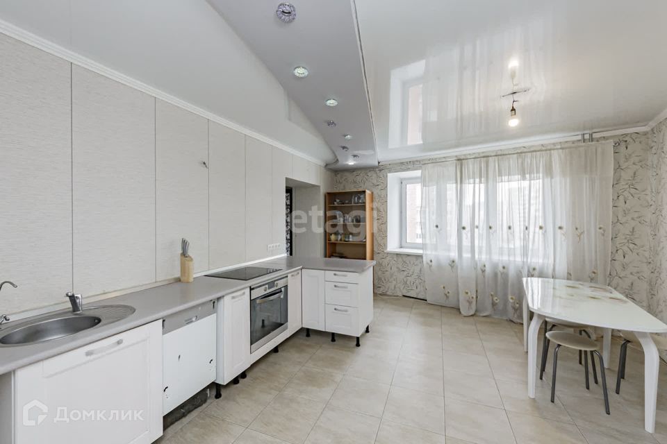 Продаётся 3-комнатная квартира, 99 м²