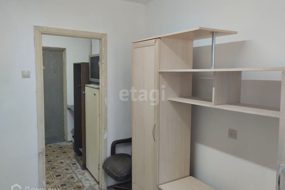 Продаётся комната в 1-комн. квартире, 18 м²