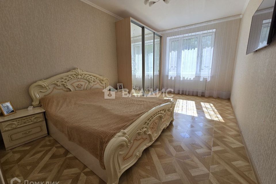 Продаётся 1-комнатная квартира, 41.3 м²