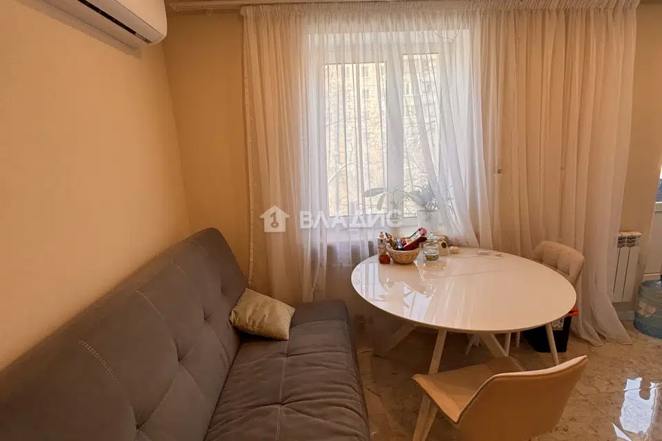 Продаётся 3-комнатная квартира, 58 м²