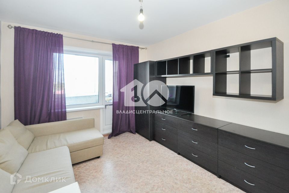 Продаётся 1-комнатная квартира, 42 м²