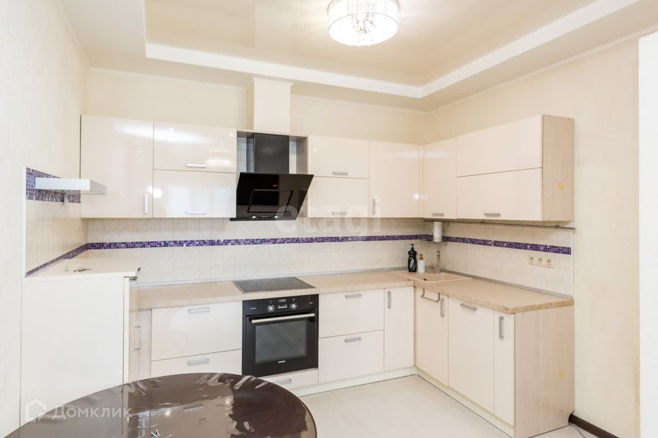 Продаётся 2-комнатная квартира, 73.6 м²
