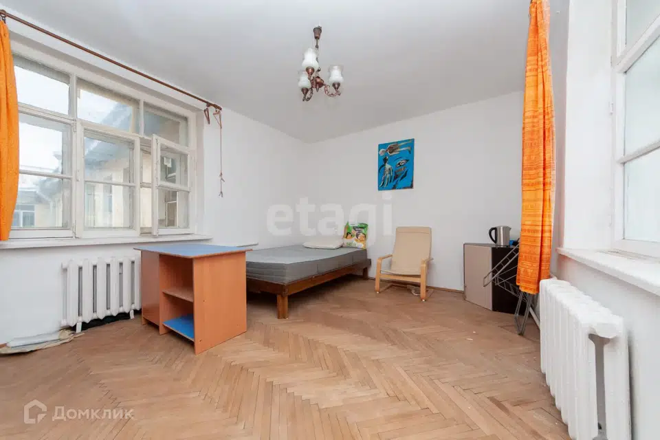 Продаётся 4-комнатная квартира, 84.2 м²