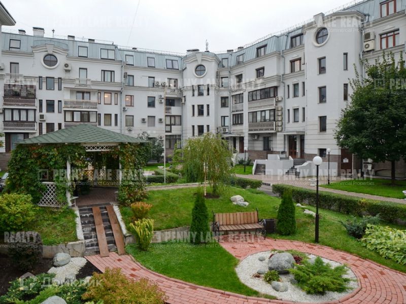 Сдаётся 3-комнатная квартира, 130 м²