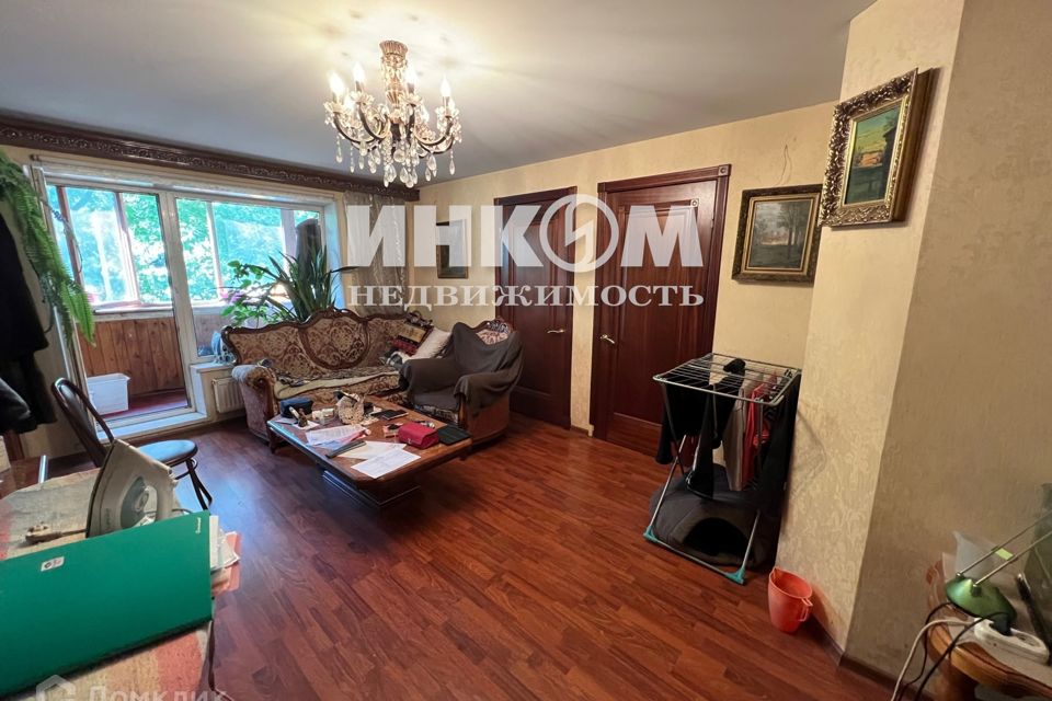 Продаётся 4-комнатная квартира, 63.8 м²