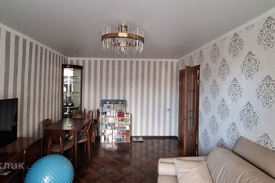 Продаётся 3-комнатная квартира, 60 м²