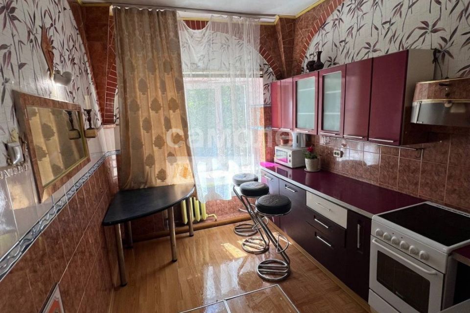 Продаётся 4-комнатная квартира, 76.5 м²