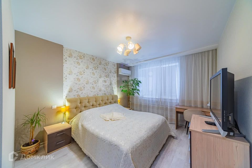 Продаётся 4-комнатная квартира, 108.2 м²