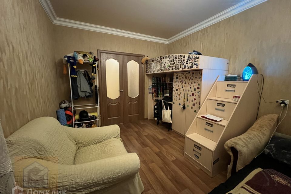Продаётся 1-комнатная квартира, 42 м²