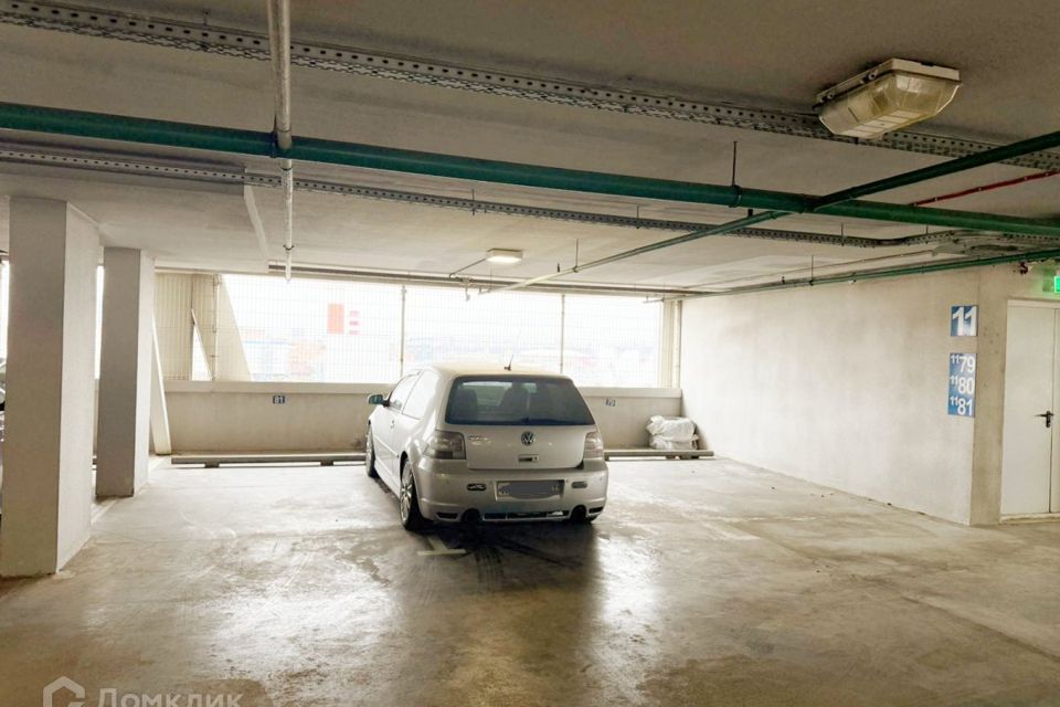 Продаётся машиноместо, 30 м²