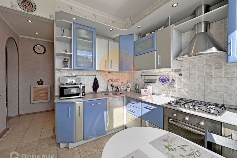 Сдаётся 2-комнатная квартира, 58 м²