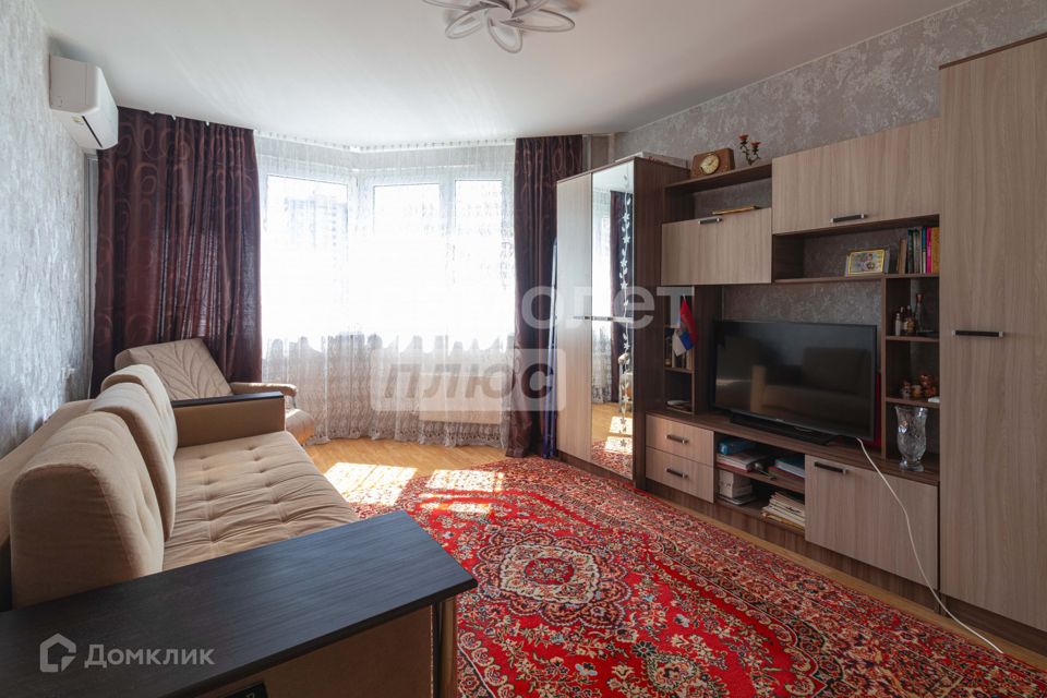 Продаётся 2-комнатная квартира, 55.7 м²