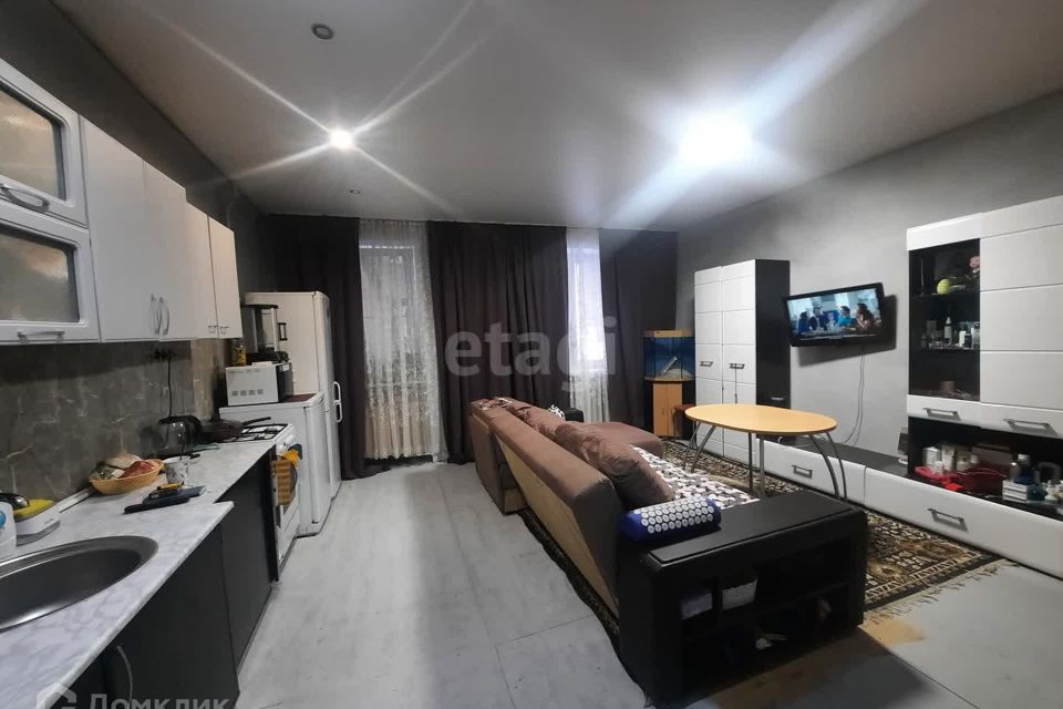 Продаётся 3-комнатная квартира, 67 м²