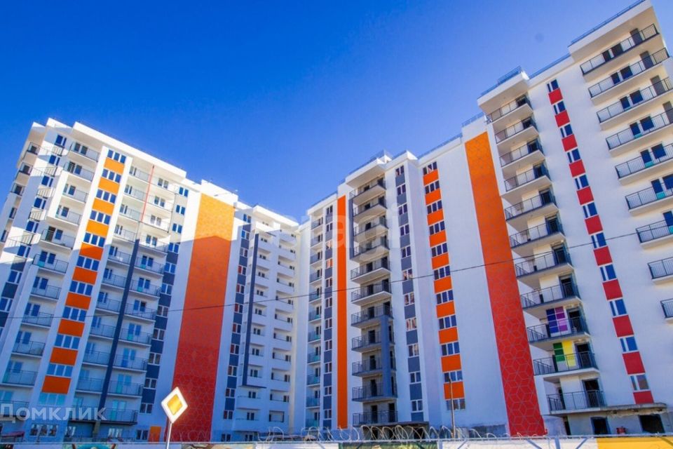 Продаётся 1-комнатная квартира, 43 м²