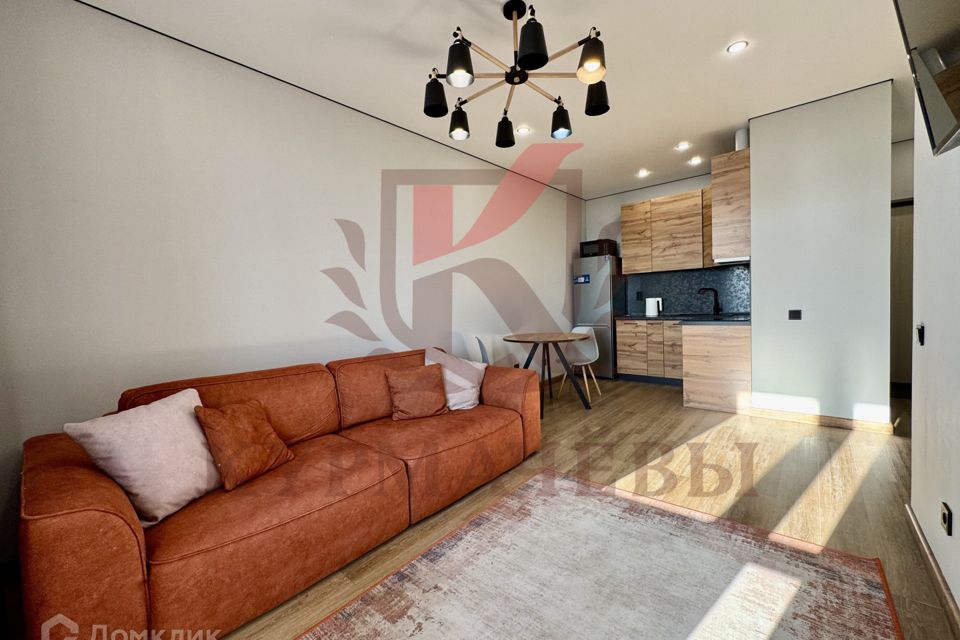 Сдаётся 1-комнатная квартира, 42 м²