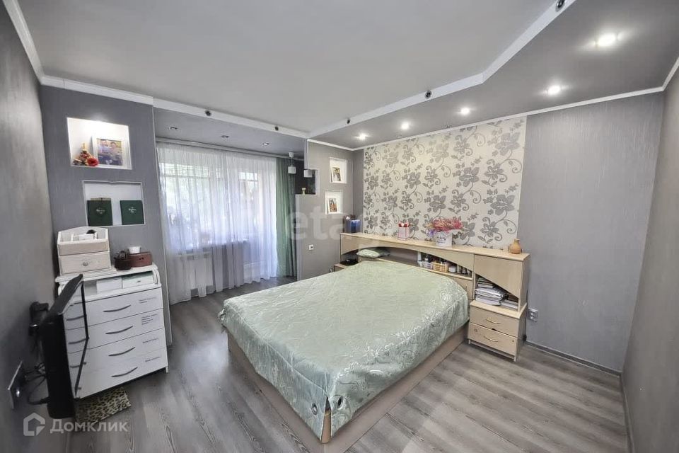 Продаётся 3-комнатная квартира, 57.3 м²