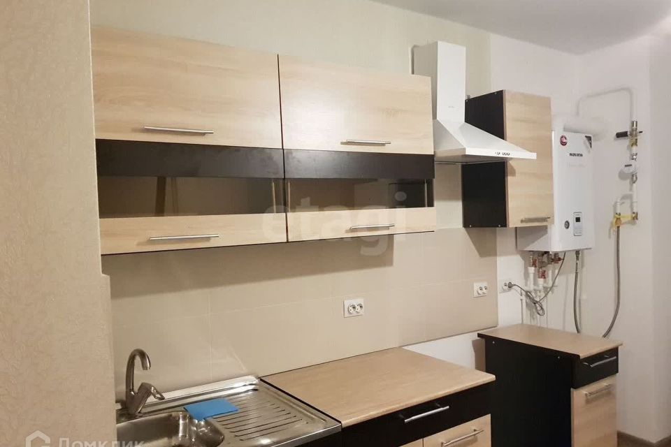 Продаётся 1-комнатная квартира, 35.6 м²