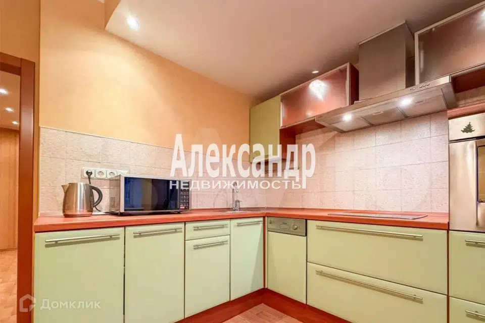 Продаётся 2-комнатная квартира, 63.3 м²