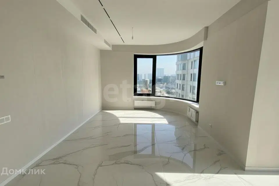 Продаётся 4-комнатная квартира, 97.4 м²