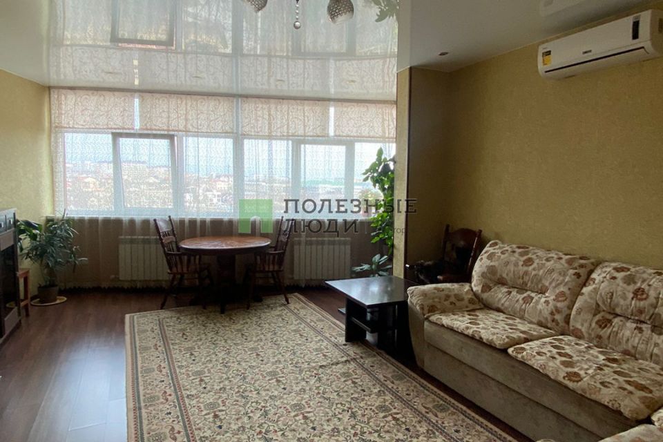 Продаётся 3-комнатная квартира, 97 м²