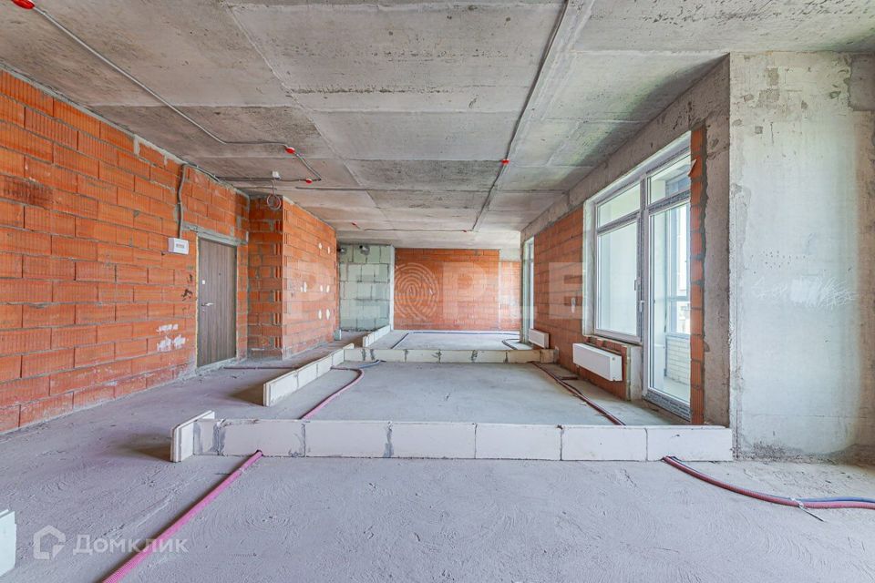 Продаётся 5-комнатная квартира, 150 м²