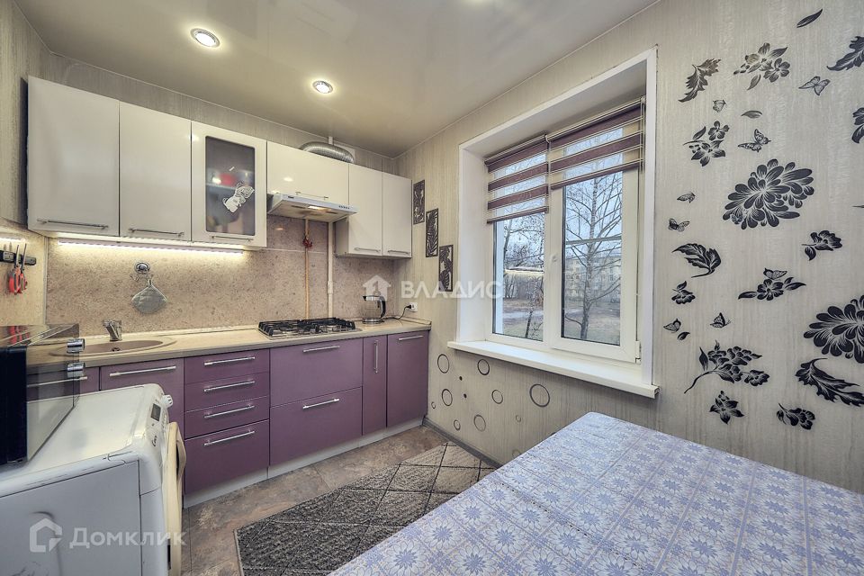 Продаётся 5-комнатная квартира, 74.4 м²