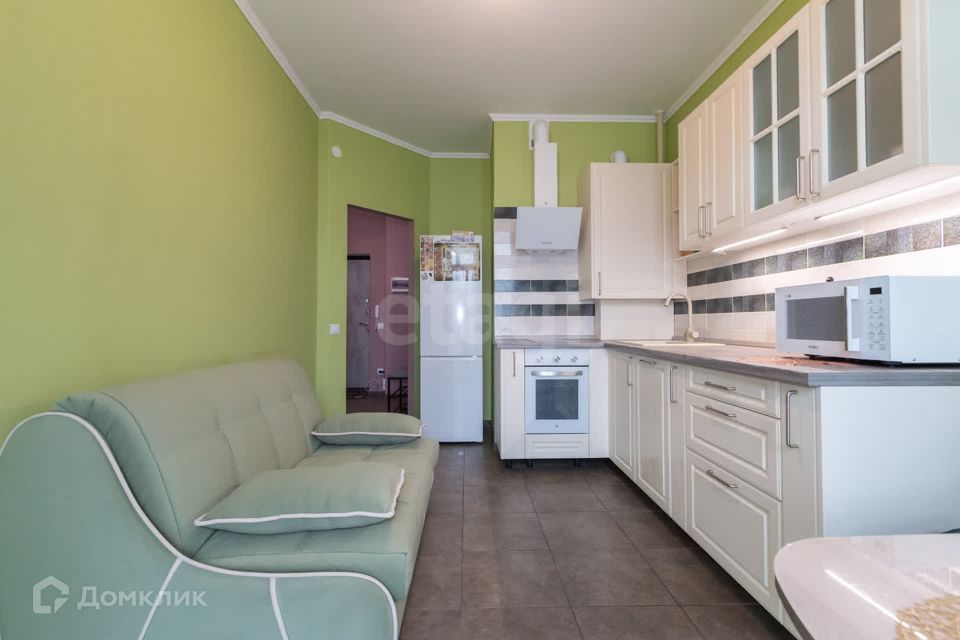 Продаётся 1-комнатная квартира, 42.3 м²