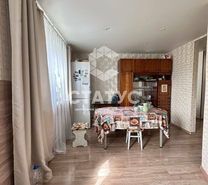 Продаётся 4-комнатная квартира, 61.2 м²