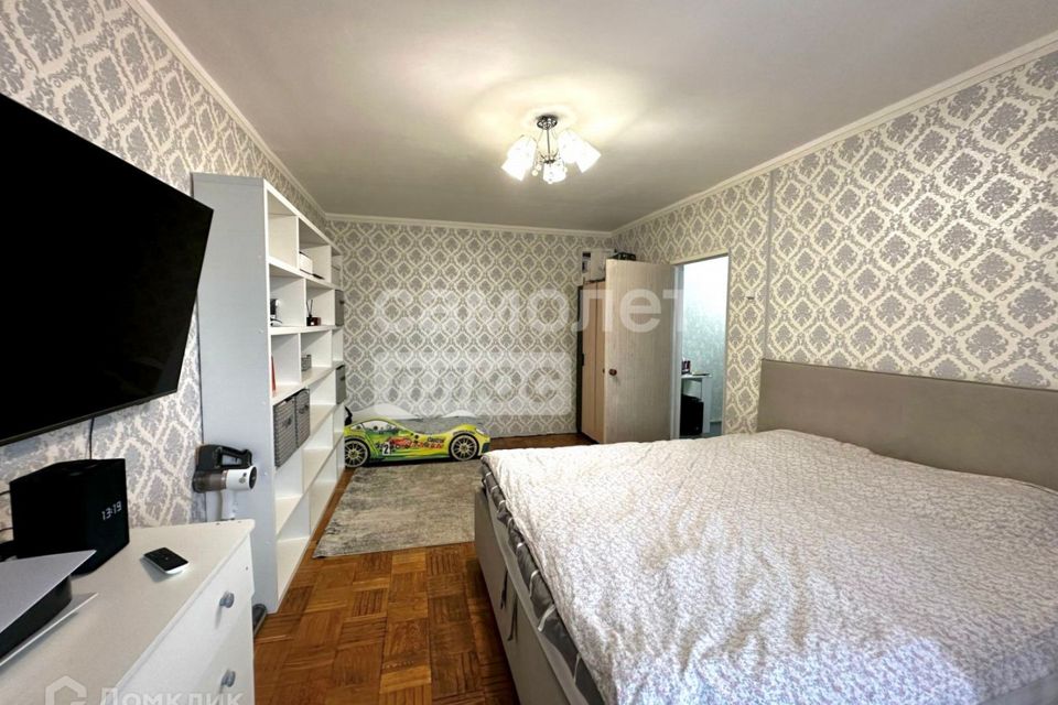 Продаётся 1-комнатная квартира, 37.2 м²
