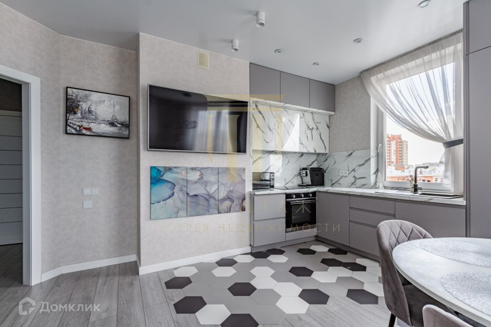 Продаётся 3-комнатная квартира, 94 м²