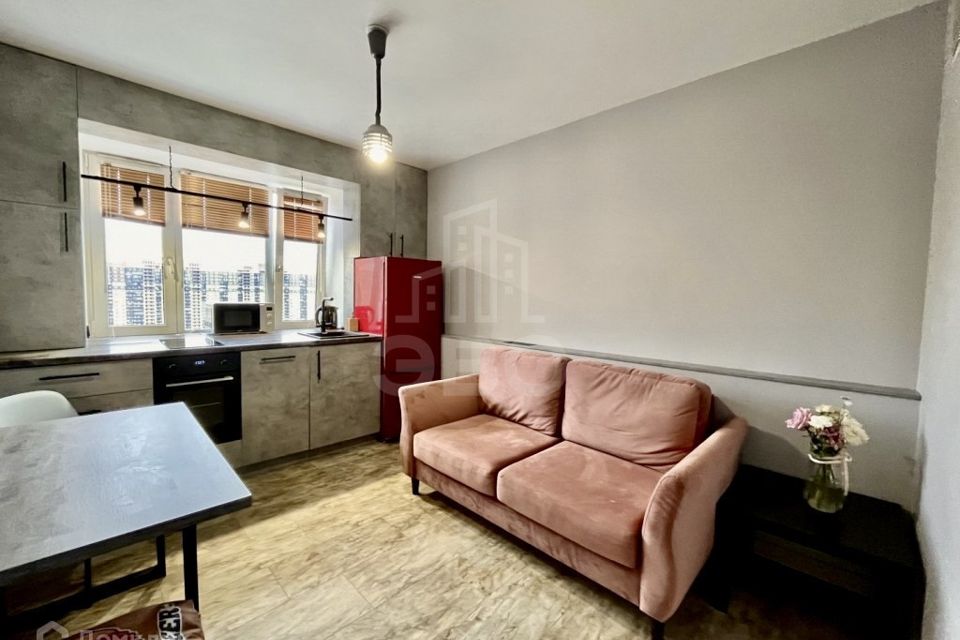 Продаётся 2-комнатная квартира, 57.5 м²