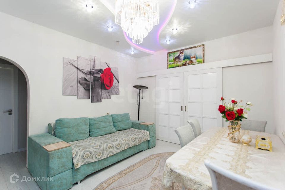 Продаётся 3-комнатная квартира, 70 м²