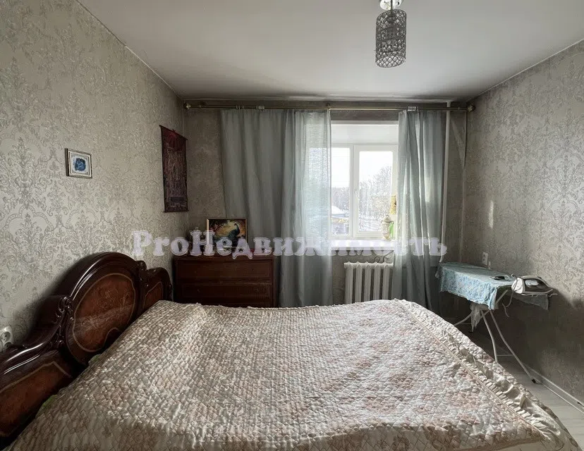 Продаётся 4-комнатная квартира, 64 м²