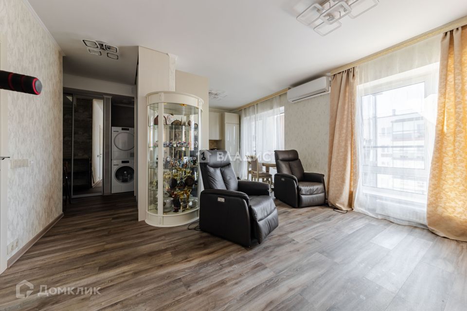 Продаётся 2-комнатная квартира, 65.9 м²