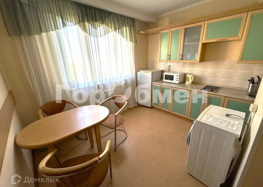 Сдаётся 2-комнатная квартира, 60 м²