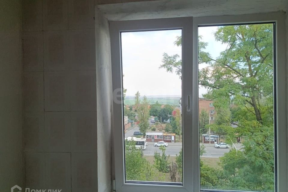 Продаётся 4-комнатная квартира, 60.3 м²